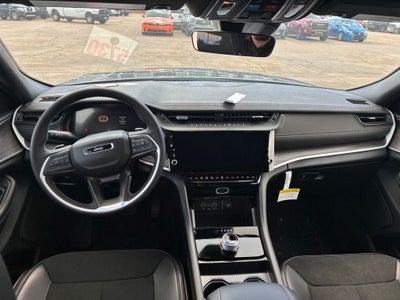 2026 Jeep Grand Cherokee GRAND CHEROKEE LAREDO ALTITUDE 4X2