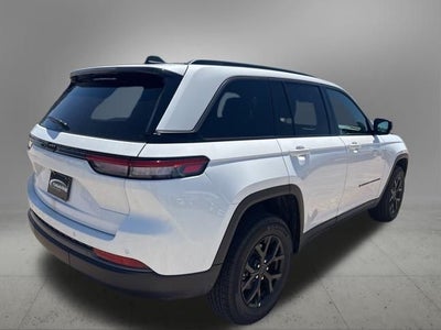 2026 Jeep Grand Cherokee GRAND CHEROKEE LAREDO ALTITUDE 4X2