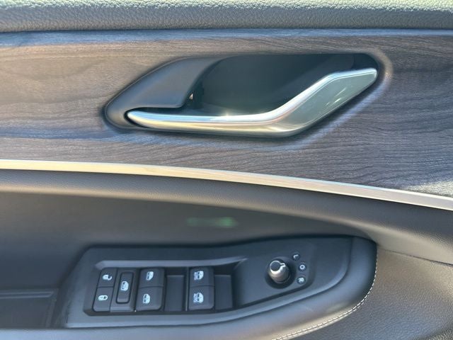 2026 Jeep Grand Cherokee GRAND CHEROKEE LAREDO ALTITUDE 4X2