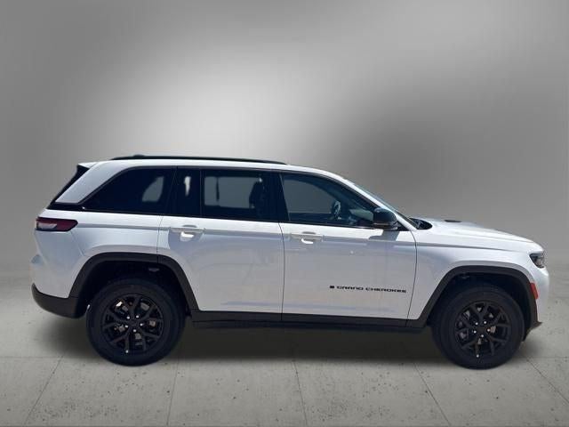2026 Jeep Grand Cherokee GRAND CHEROKEE LAREDO ALTITUDE 4X2