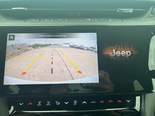 2026 Jeep Grand Cherokee GRAND CHEROKEE LAREDO ALTITUDE 4X2