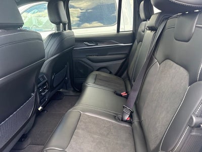 2026 Jeep Grand Cherokee GRAND CHEROKEE LAREDO ALTITUDE 4X2