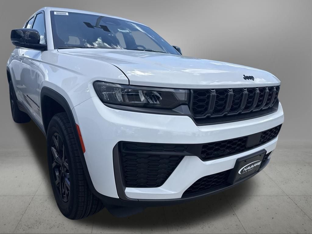 2026 Jeep Grand Cherokee GRAND CHEROKEE LAREDO ALTITUDE 4X2
