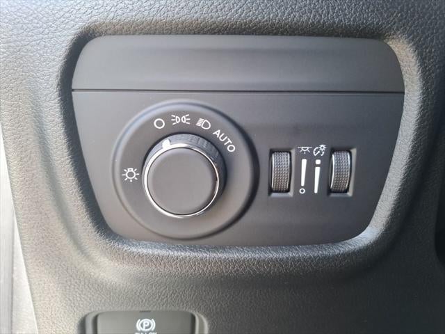 2026 Jeep Grand Cherokee GRAND CHEROKEE LAREDO ALTITUDE 4X2