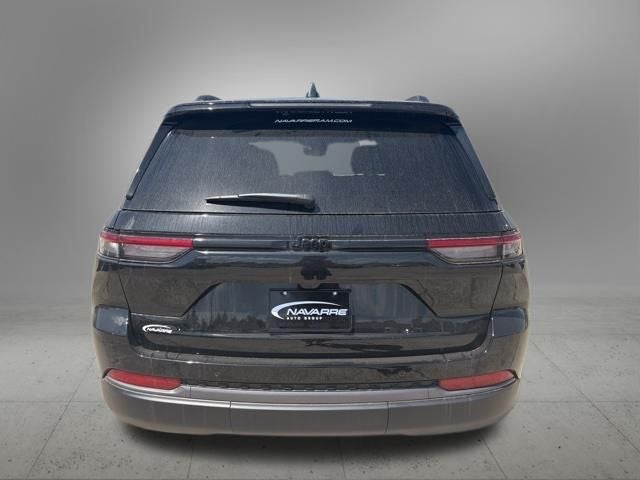 2026 Jeep Grand Cherokee GRAND CHEROKEE LAREDO ALTITUDE 4X2