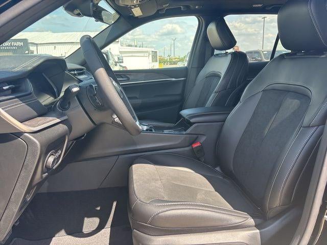 2026 Jeep Grand Cherokee GRAND CHEROKEE LAREDO ALTITUDE 4X2