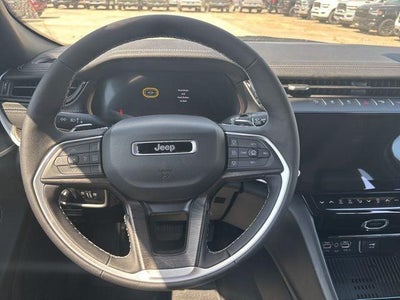 2026 Jeep Grand Cherokee GRAND CHEROKEE LAREDO ALTITUDE 4X2