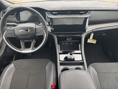 2026 Jeep Grand Cherokee GRAND CHEROKEE LAREDO ALTITUDE 4X2