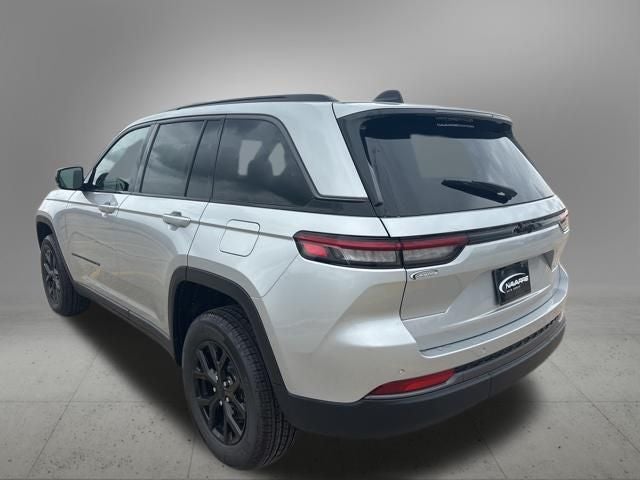 2026 Jeep Grand Cherokee GRAND CHEROKEE LAREDO ALTITUDE 4X2