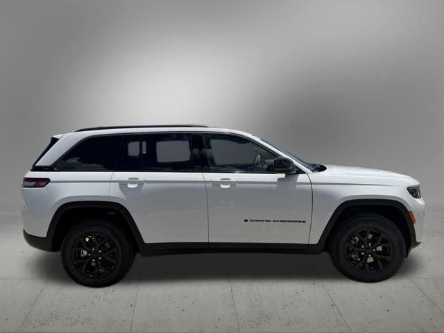 2026 Jeep Grand Cherokee GRAND CHEROKEE LAREDO ALTITUDE 4X2