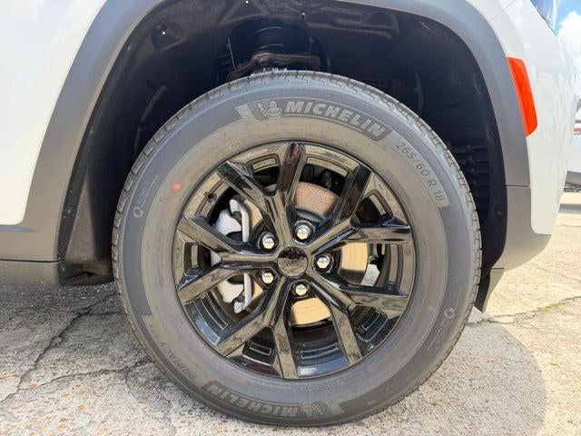 2026 Jeep Grand Cherokee GRAND CHEROKEE LAREDO ALTITUDE 4X2
