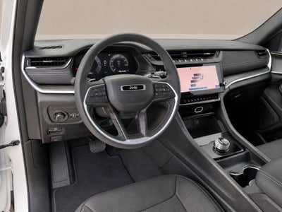 2027 Jeep Grand Cherokee GRAND CHEROKEE LAREDO ALTITUDE 4X2