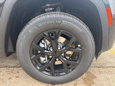 2026 Jeep Grand Cherokee GRAND CHEROKEE LAREDO ALTITUDE 4X2