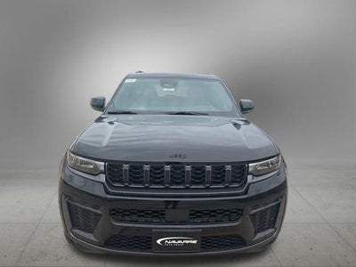 2026 Jeep Grand Cherokee GRAND CHEROKEE LAREDO ALTITUDE 4X2