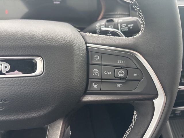 2026 Jeep Grand Cherokee GRAND CHEROKEE LAREDO ALTITUDE 4X2