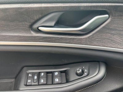 2026 Jeep Grand Cherokee GRAND CHEROKEE LAREDO ALTITUDE 4X2