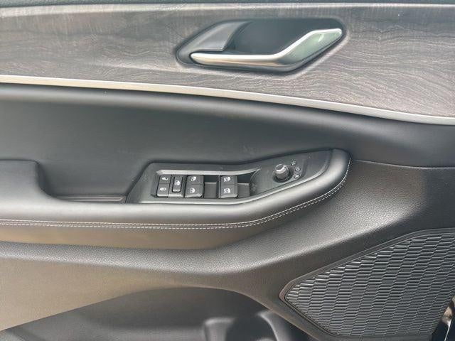 2026 Jeep Grand Cherokee GRAND CHEROKEE LAREDO ALTITUDE 4X2