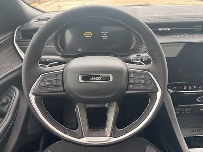 2026 Jeep Grand Cherokee GRAND CHEROKEE LAREDO ALTITUDE 4X2