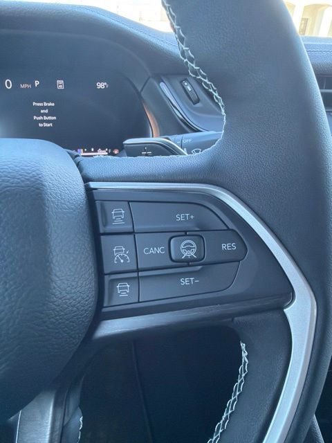 2026 Jeep Grand Cherokee GRAND CHEROKEE LAREDO ALTITUDE 4X2
