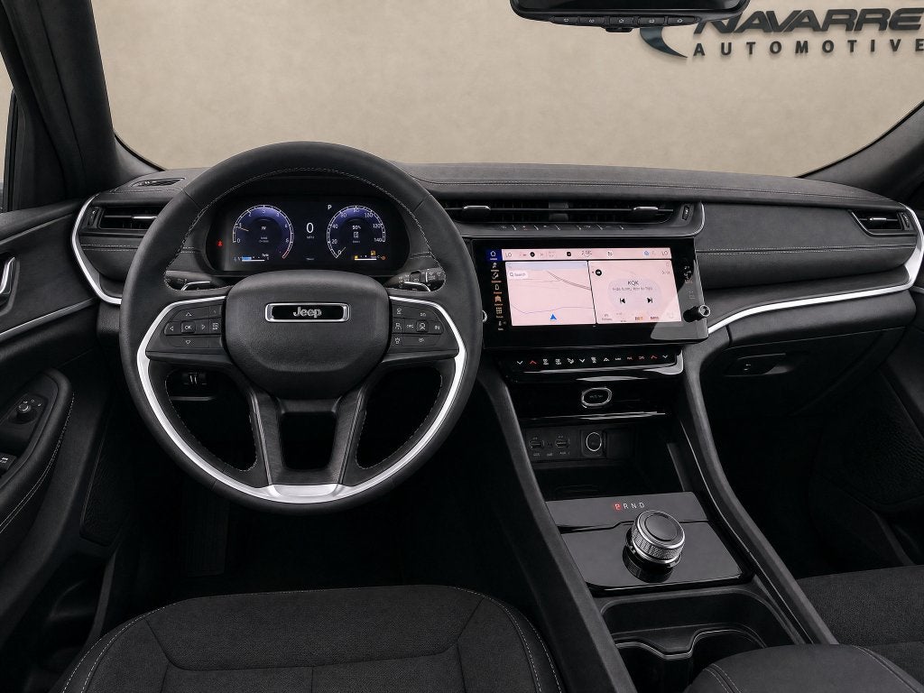 2027 Jeep Grand Cherokee GRAND CHEROKEE LAREDO ALTITUDE 4X2