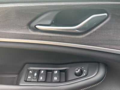 2026 Jeep Grand Cherokee GRAND CHEROKEE LAREDO ALTITUDE 4X2