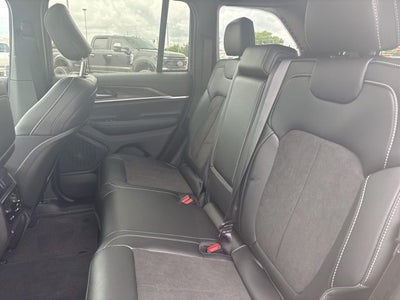 2026 Jeep Grand Cherokee GRAND CHEROKEE LAREDO ALTITUDE 4X2