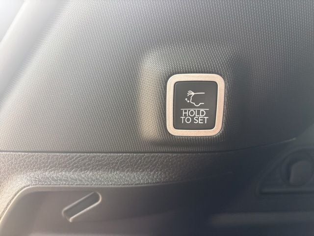 2026 Jeep Grand Cherokee GRAND CHEROKEE LAREDO ALTITUDE 4X2