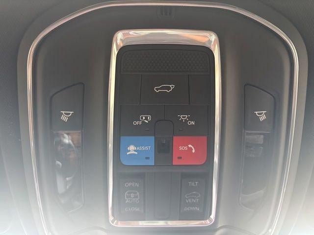 2026 Jeep Grand Cherokee GRAND CHEROKEE LAREDO ALTITUDE 4X2