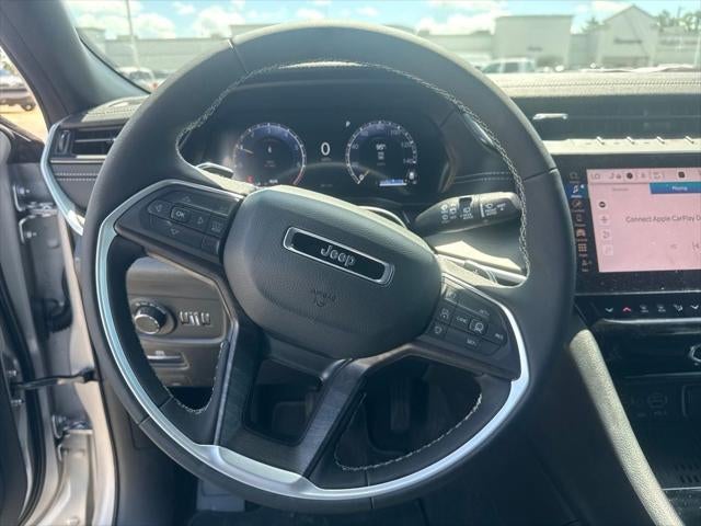 2026 Jeep Grand Cherokee GRAND CHEROKEE LAREDO ALTITUDE 4X2