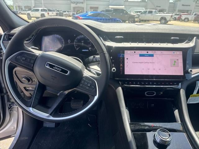 2026 Jeep Grand Cherokee GRAND CHEROKEE LAREDO ALTITUDE 4X2