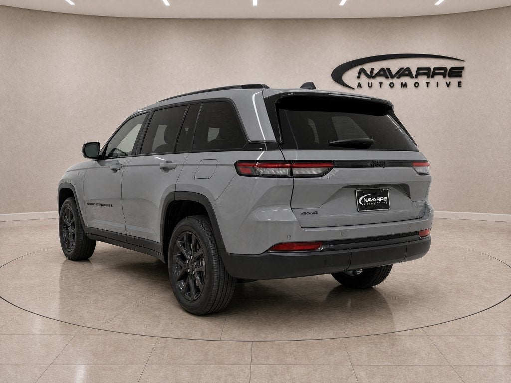 2027 Jeep Grand Cherokee GRAND CHEROKEE LAREDO ALTITUDE 4X2