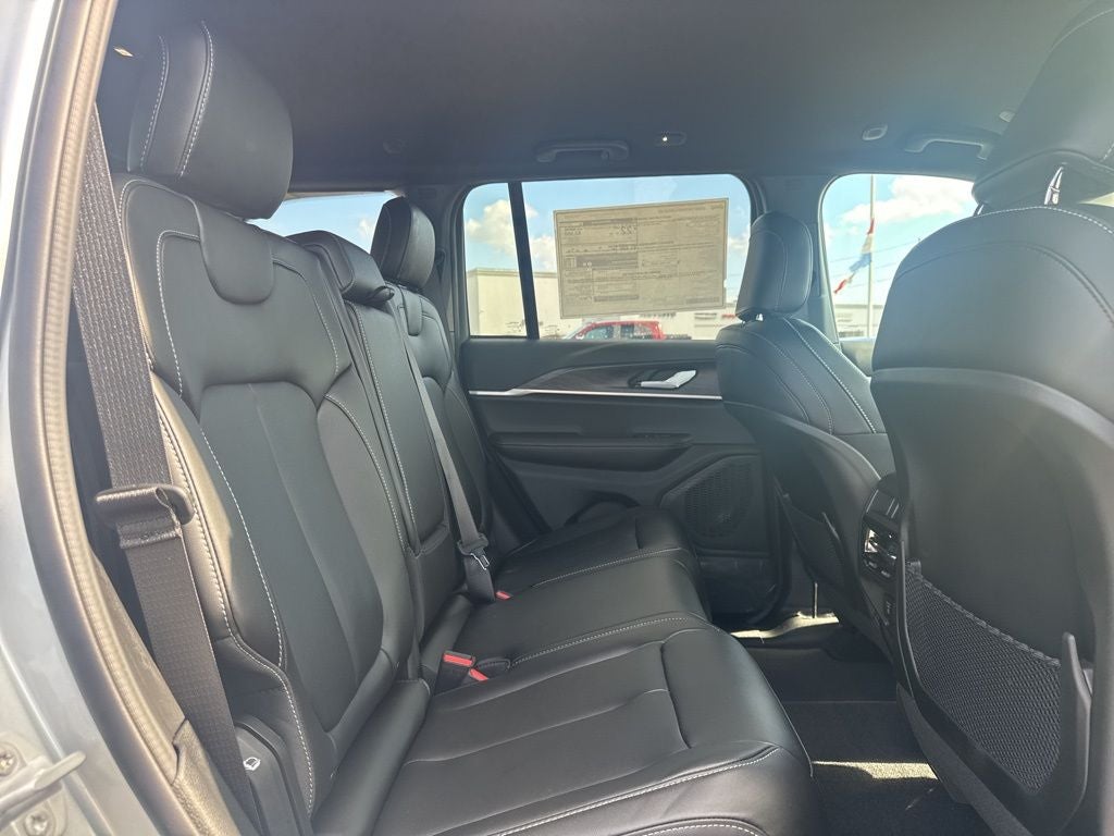 2025 Jeep Grand Cherokee GRAND CHEROKEE LIMITED 4X2