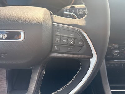 2025 Jeep Grand Cherokee GRAND CHEROKEE LIMITED 4X2