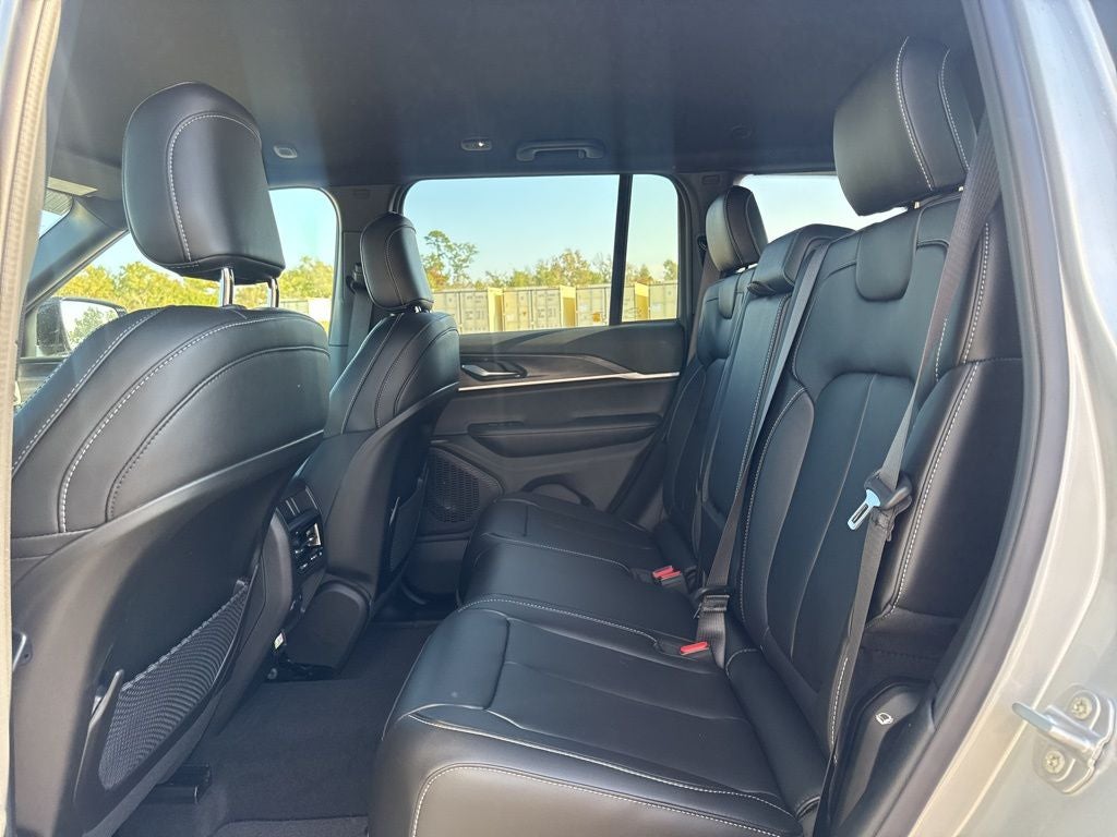 2025 Jeep Grand Cherokee GRAND CHEROKEE LIMITED 4X2