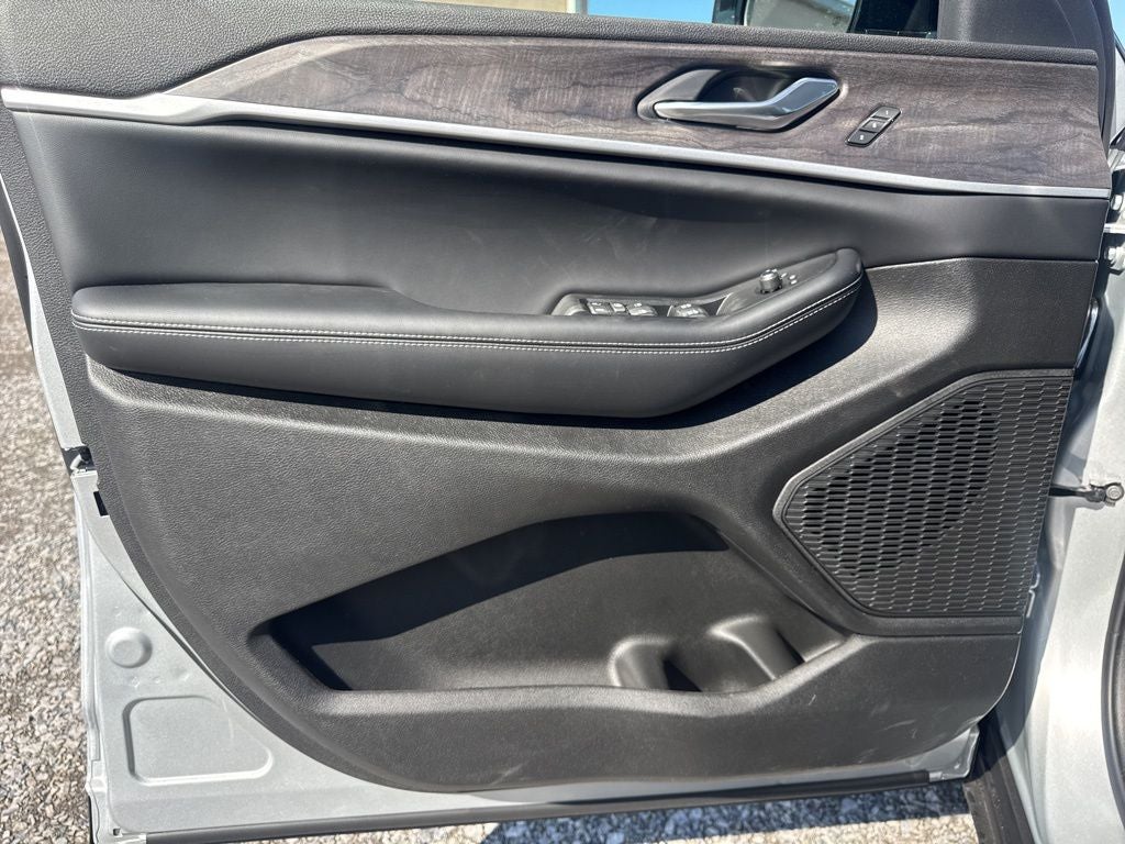 2025 Jeep Grand Cherokee GRAND CHEROKEE LIMITED 4X2