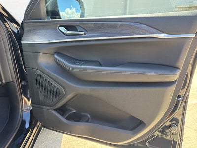 2025 Jeep Grand Cherokee GRAND CHEROKEE LIMITED 4X2