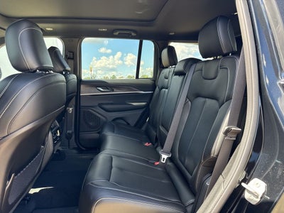 2025 Jeep Grand Cherokee GRAND CHEROKEE LIMITED 4X2