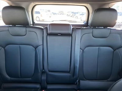 2027 Jeep Grand Cherokee GRAND CHEROKEE LIMITED 4X2