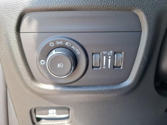 2027 Jeep Grand Cherokee GRAND CHEROKEE LIMITED 4X2