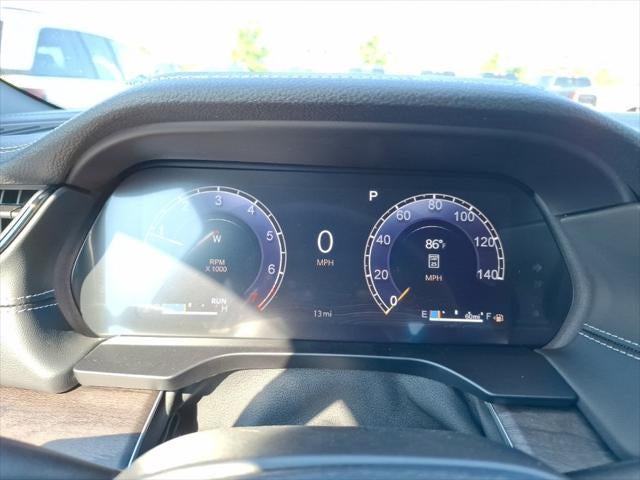 2027 Jeep Grand Cherokee GRAND CHEROKEE LIMITED 4X2
