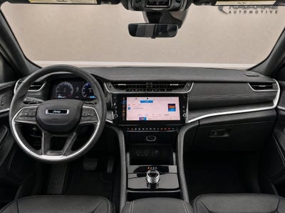 2027 Jeep Grand Cherokee GRAND CHEROKEE LIMITED 4X2