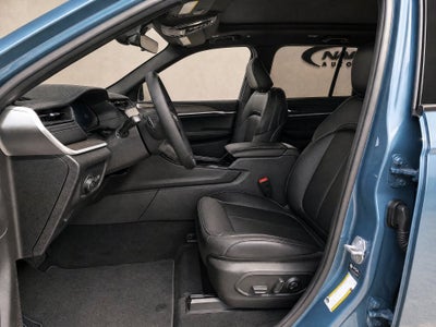 2027 Jeep Grand Cherokee GRAND CHEROKEE LIMITED 4X2