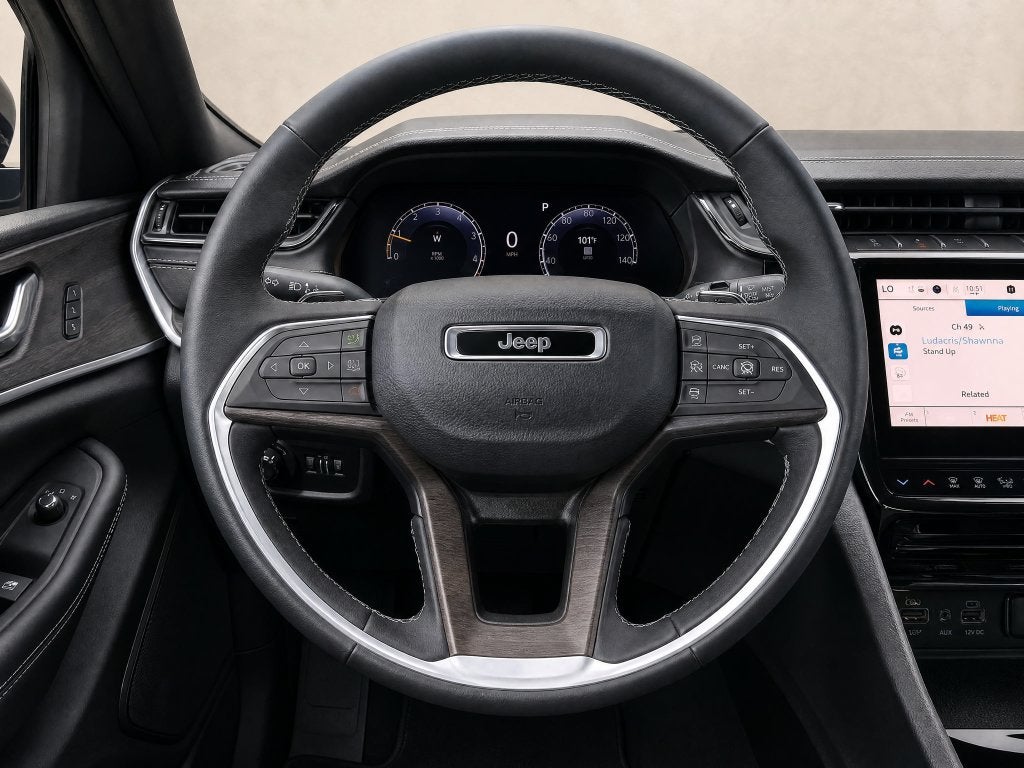 2027 Jeep Grand Cherokee GRAND CHEROKEE LIMITED 4X2