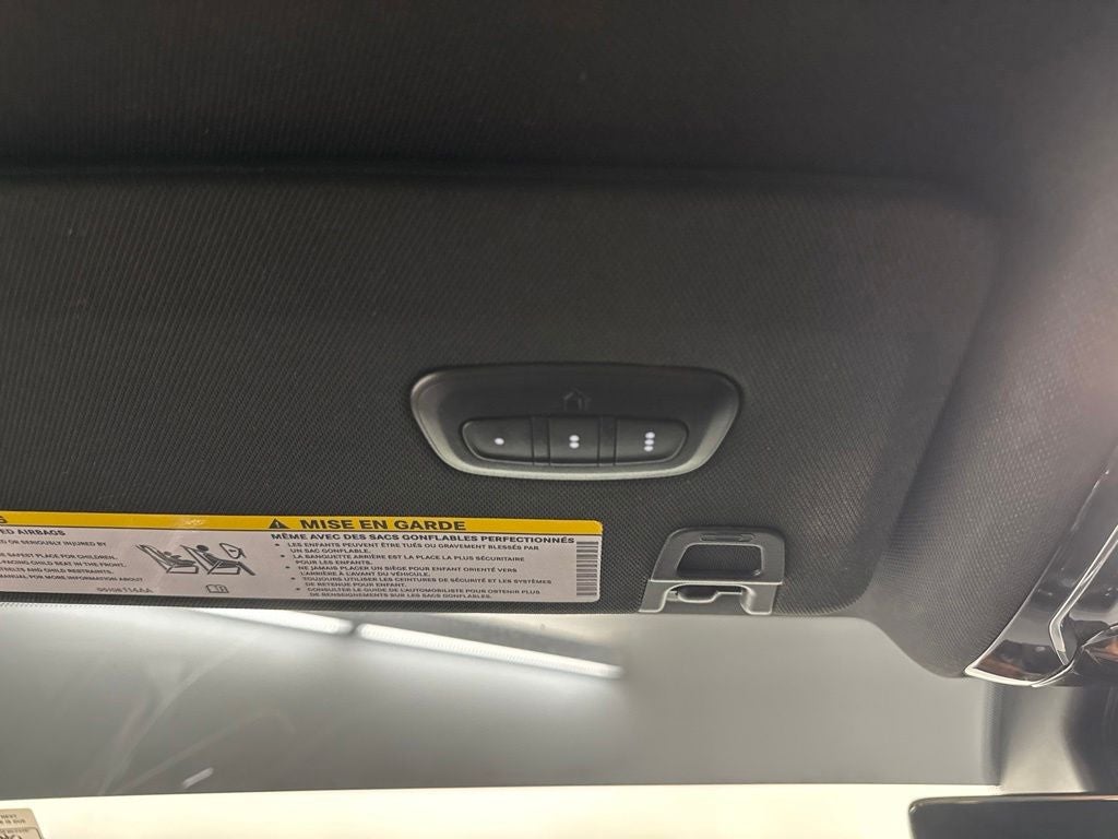 2023 Jeep Grand Cherokee Overland 4x2