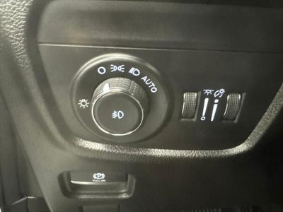 2023 Jeep Grand Cherokee Overland 4x2