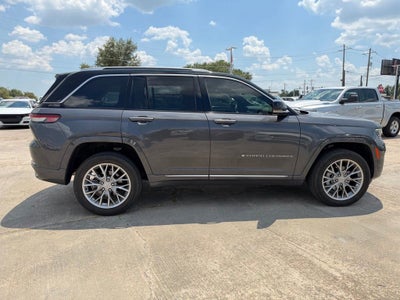 2023 Jeep Grand Cherokee Summit