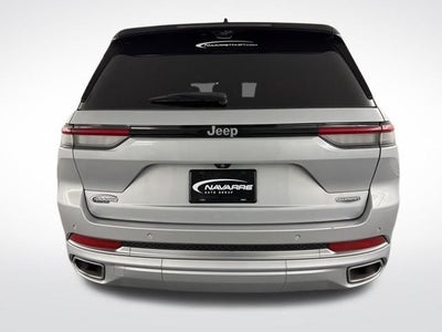 2023 Jeep Grand Cherokee Summit 4x2