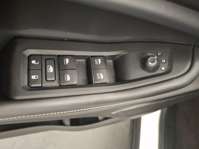 2022 Jeep Grand Cherokee L Altitude 4x2