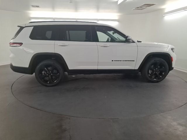 2022 Jeep Grand Cherokee L Altitude 4x2