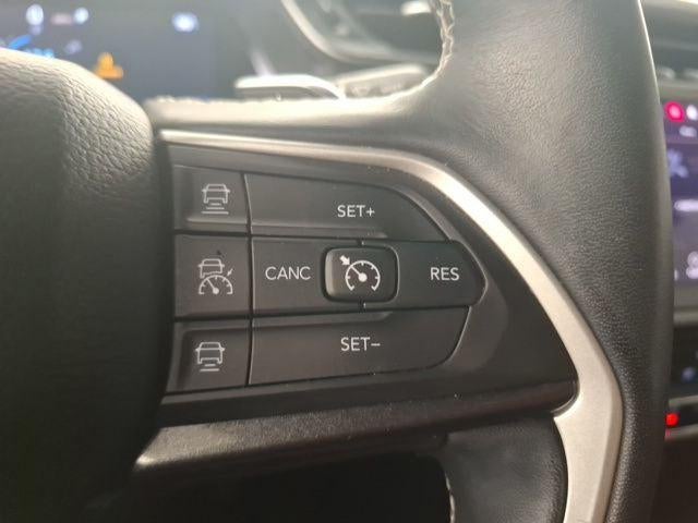 2022 Jeep Grand Cherokee L Altitude 4x2